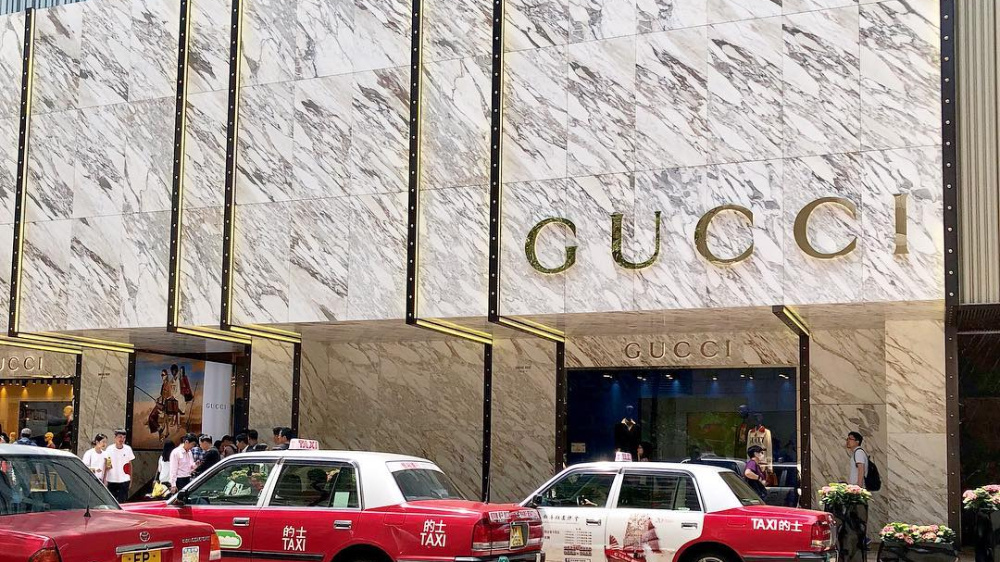 来寺库看看GUCCI古驰GG扣环牛皮腰带 解锁秋冬最IN穿搭